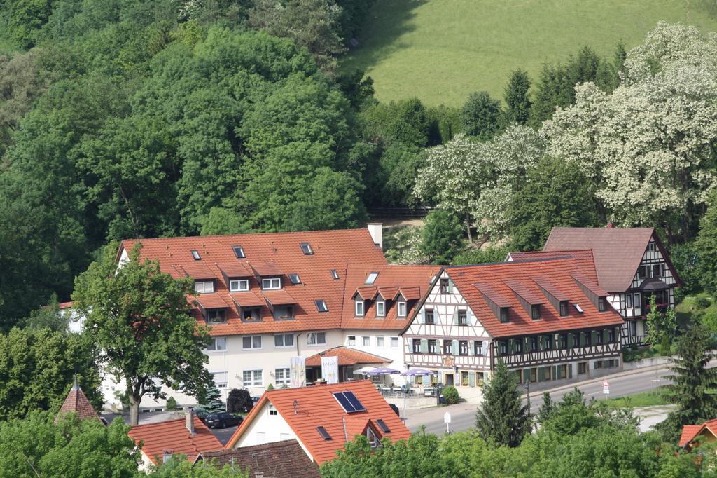 Akzent Hotel Goldener Ochsen Cröffelbach Extérieur photo